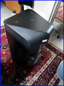 2 Yamaha Dxr12 Powered Speakers