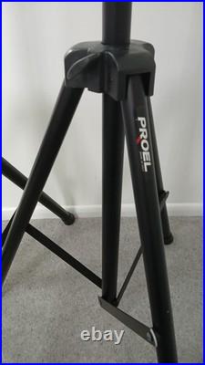 2 x SubZero C12A Active Powered PA Speakers + Proel Heavy Duty Stands