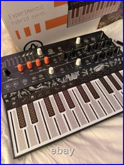 Arturia MicroFreak 25-Key Paraphonic Hybrid Synthesiser & Step Sequencer