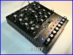 AtomoSynth Mochika X4 Full-Metal edition, analog synthesizer + step sequencer