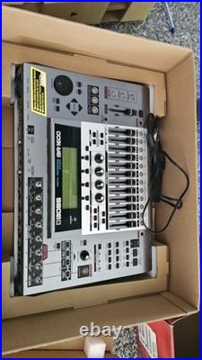 BOSS BR-1600CD Digital Recording Studio with Hard drive