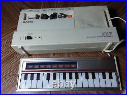 CASIO PT-7 mini micro KEYBOARD synthesizer. Electronic Musical Instrument Vintage