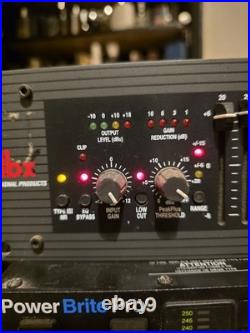 DBX 2031 Equalizer 20 Channel Rack Mountable Rack Mount