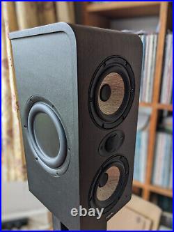 Focal Shape Twin Active Studio Monitors Speakers Pair excellent condition