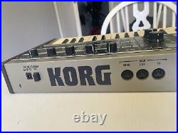 Korg Microkorg Synthesizer and Vocoder Keyboard Black/Grey