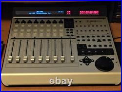 Mackie Control Universal MCU Pro XT C4 (Super Enhanced Black) PMVA LED Display