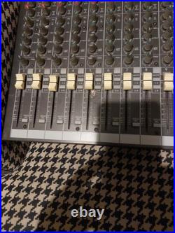 Mackie cfx16 mk2 16 channel compact integrated live sound mixer