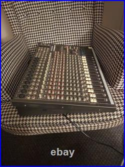 Mackie cfx16 mk2 16 channel compact integrated live sound mixer