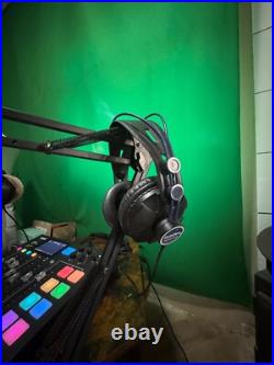 Professional Podcast Equipment BUNDLE! Rodecaster Pro, Shure MV7, Studio Level