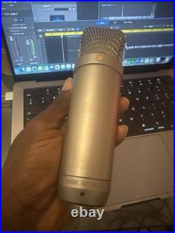 Rode NT1-A/Focusrite Scarlett Solo 3rd Gen BUNDLE Studio Condenser Microphone