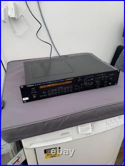 Roland JV1080 with new display