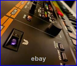 Roland Jupiter 50,76 Key Synthesizer/ Workstation