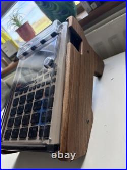 Roland SP-404MKII Sampler and Effector boxed