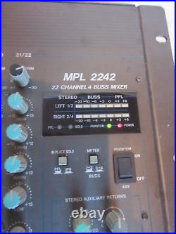 SAMSON MPL2242 16Channel 4 Buss Mixer