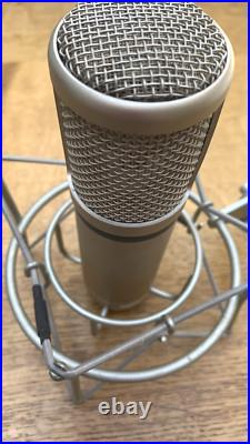 SE 2200 A Microphone with Shockmount