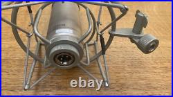 SE 2200 A Microphone with Shockmount