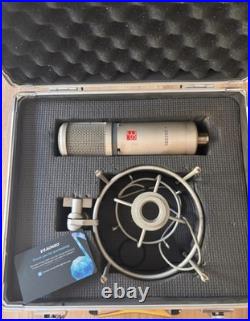 SE 2200 A Studio Recording Microphone with Mount and Case condenser