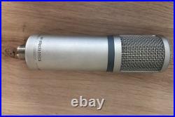 SE 2200 A Studio Recording Microphone with Mount and Case condenser