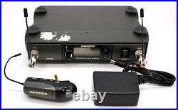 Samson AR300M UHF Synth Receiver With Samson AG300 UHF Synth Transmitter