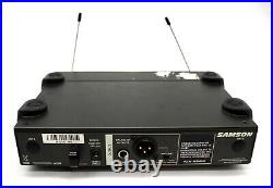 Samson AR300M UHF Synth Receiver With Samson AG300 UHF Synth Transmitter