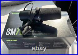 Shure SM7B Cardioid Dynamic Vocal Broadcast Microphone Studio Podcast XLR Cable