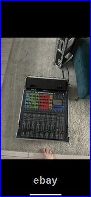 Soundcraft Si Expression Digital Mixing Console + Custom Flight Case