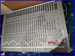 Soundcraft Spirit Studio 24/8/2 Recording Mixer