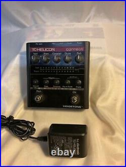TC-Helicon Voicetone Correct with Power Adapter
