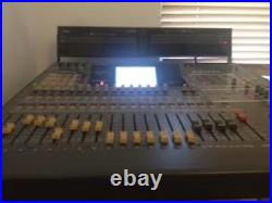 Yamaha 02r Professional Studio Mixer