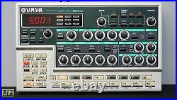 Yamaha DX200 Programmable Desktop FM Synthesiser / Sequencer With Effects & More