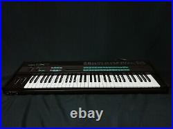 Yamaha DX7 Digital Programmable Algorithm Synthesizer In Very Good Condition