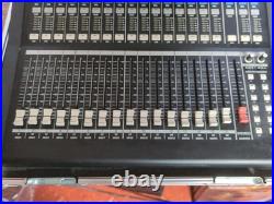 Yamaha LS9-16 mixing desk and flight case + Frequency Cable + Manual P677