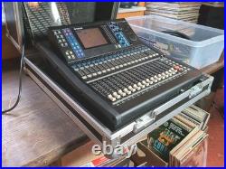 Yamaha LS9-16 mixing desk and flight case + Frequency Cable + Manual P677
