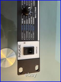 Zoom RFX-1100 1U effects rack module Zoom RFX-1100 1U effects rack module